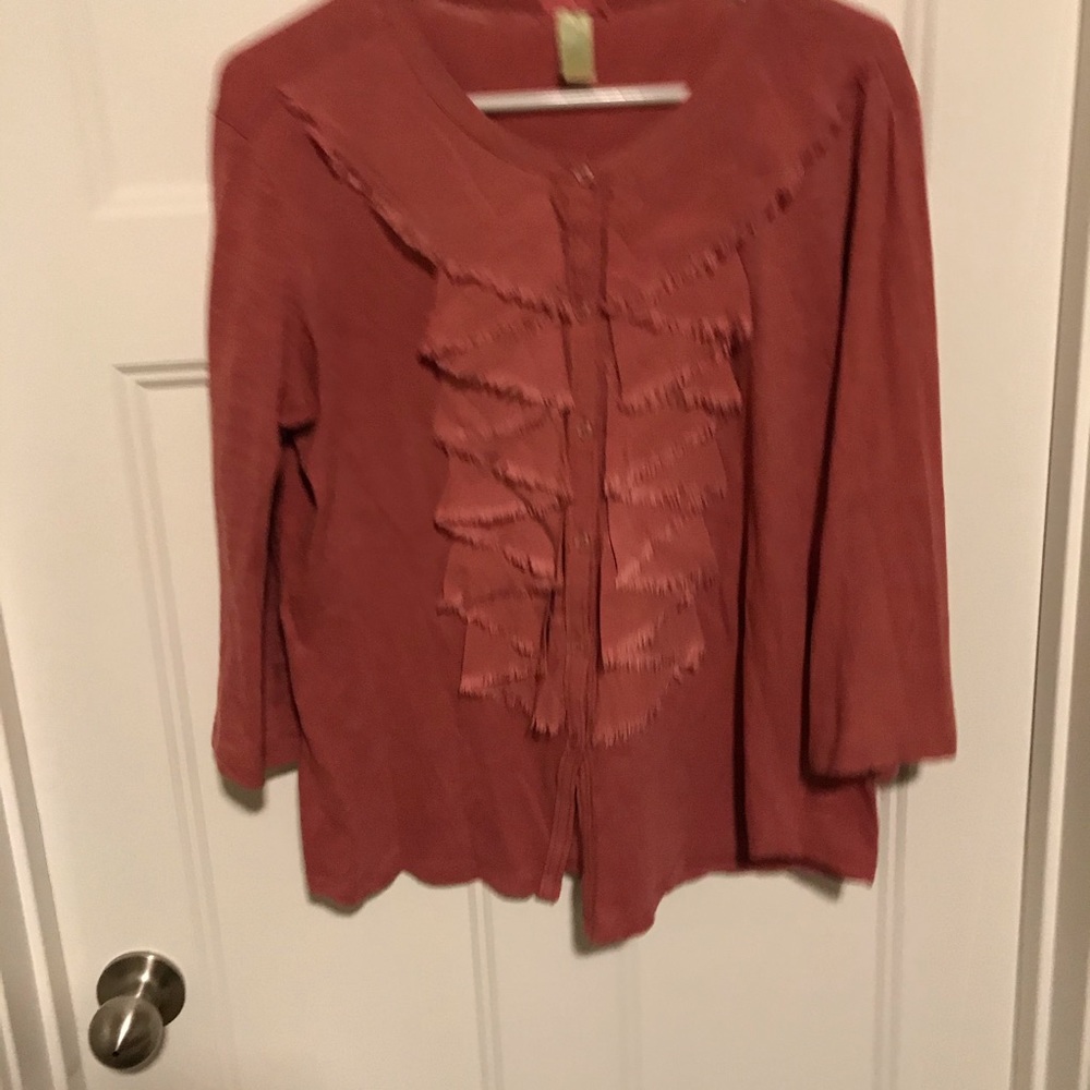 Downeast size L pink detail shirt